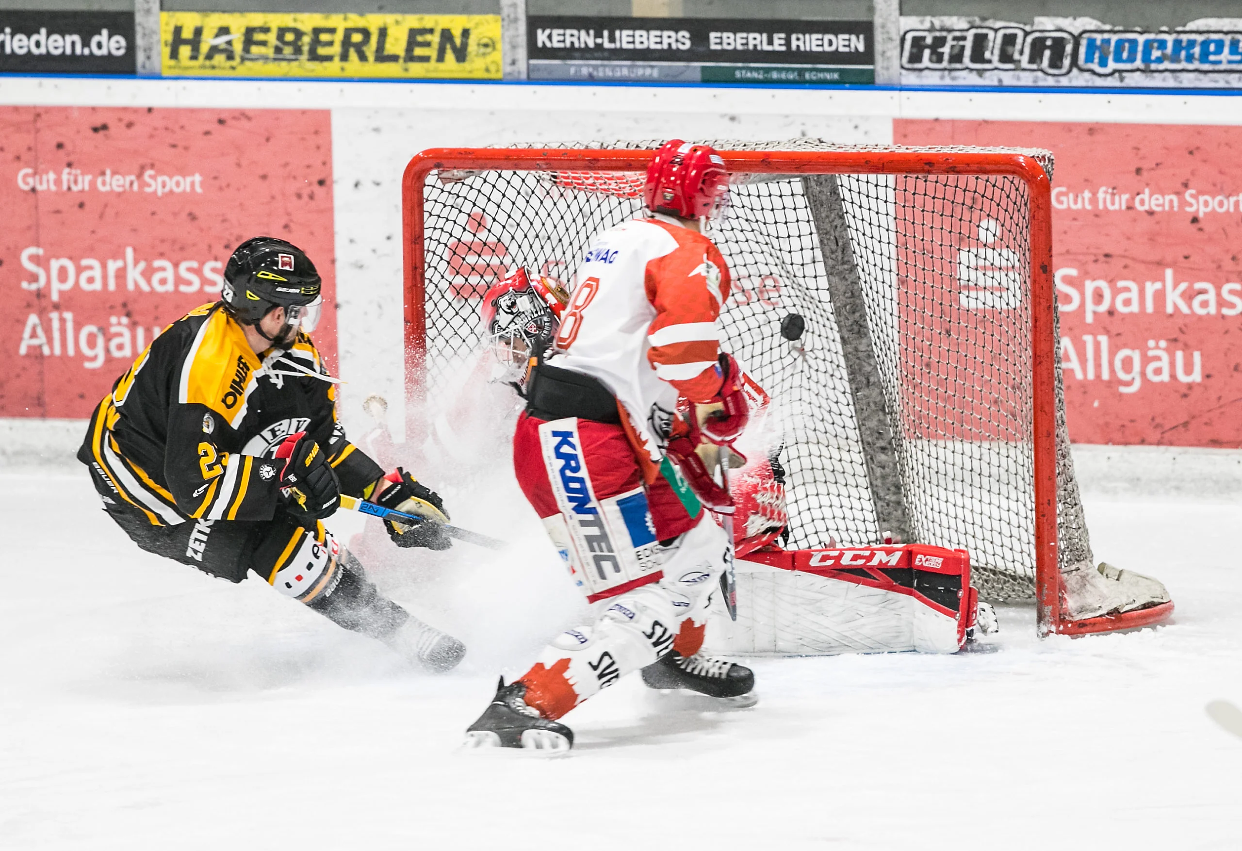 Tolle Leistung des EVF beim 4:5 gegen Tabellenführer Regensburg